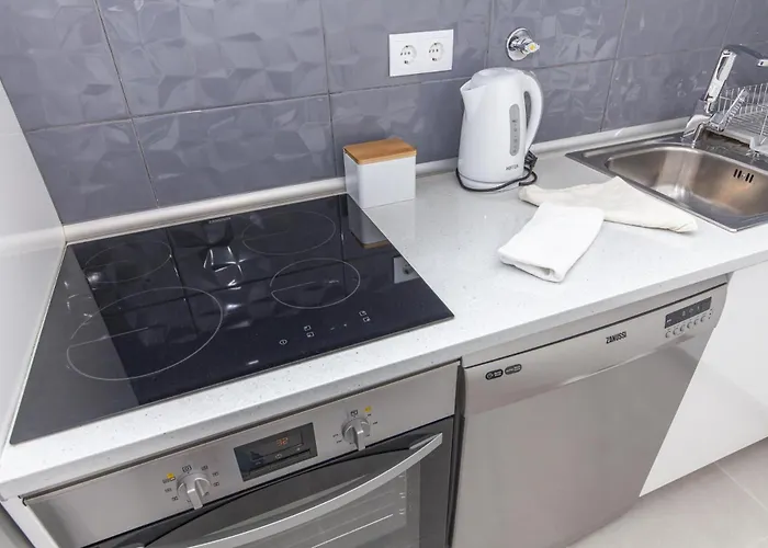 C09 - 3 Bed Appartement