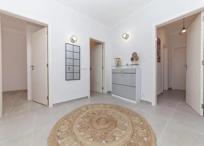 C09 - 3 Bed Appartement