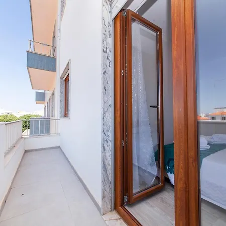 C09 - 3 Bed Апартаменты Портиман